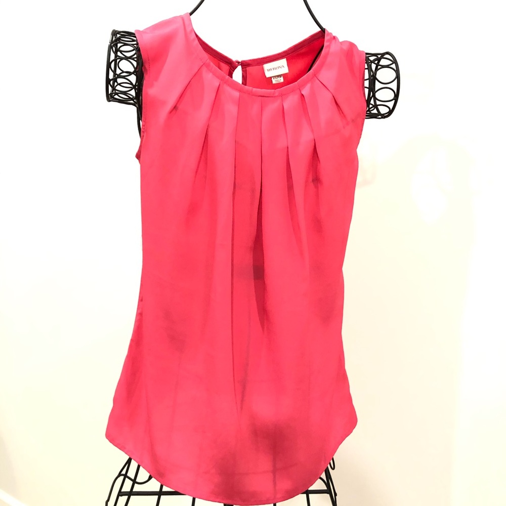 Merona woman sleeveless pink blouse